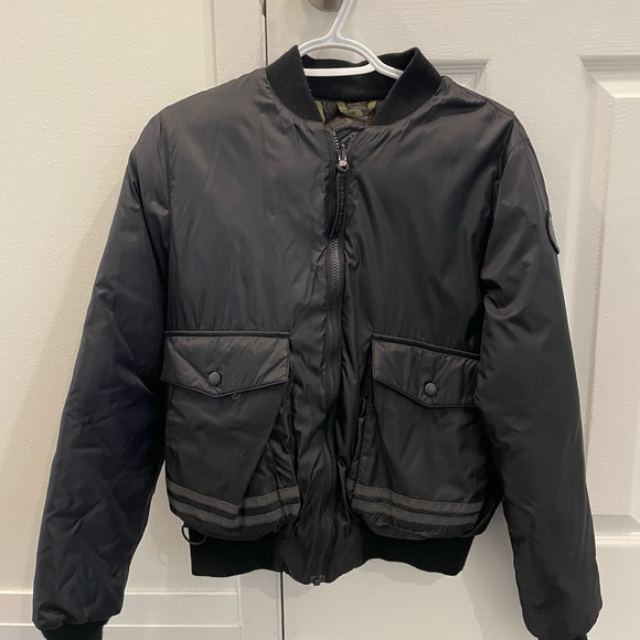 Canada Goose Reversible Bomber - Picture 1 of 8